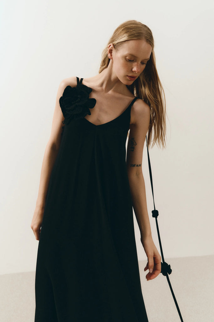 Harmony Summer Collection by Nyni: Dresses, Trousers, and Accessories That Speak the Language of Femininity