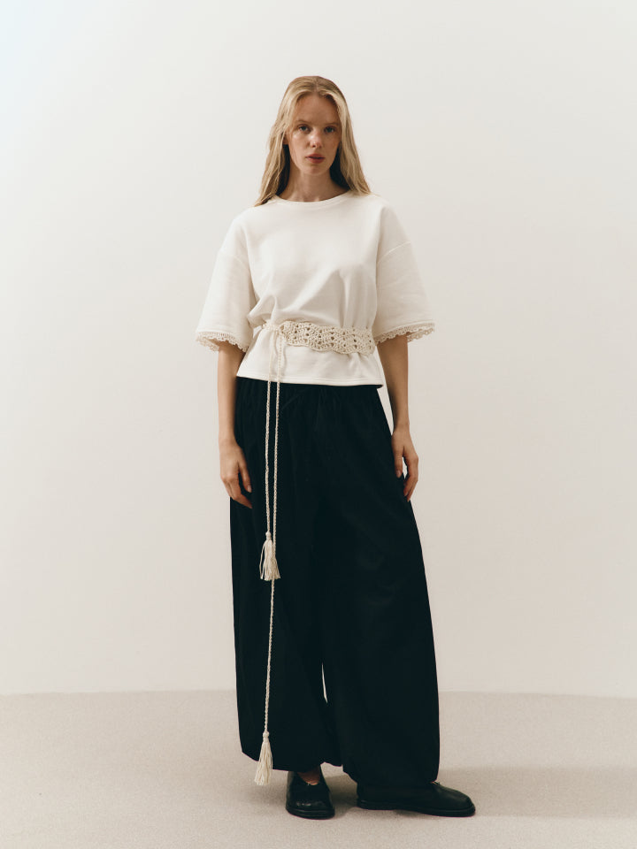 T-shirt Simple with crochet lace  - Short