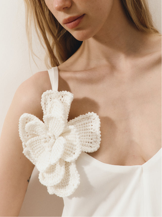 Flower brooch Harmony