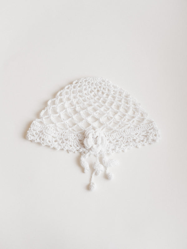 Lightweight lace-knit beanie with Flowers