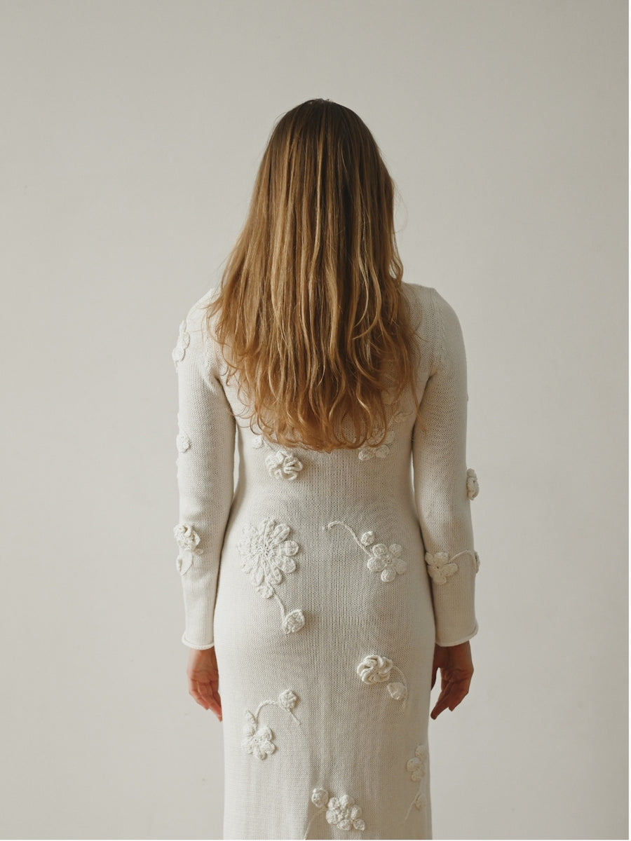 Dress Sensual with knitted flowers
