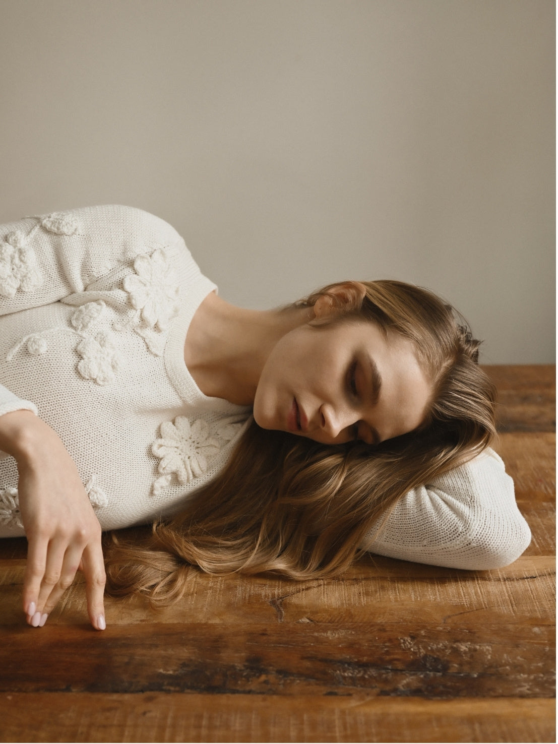 Dress Sensual with knitted flowers