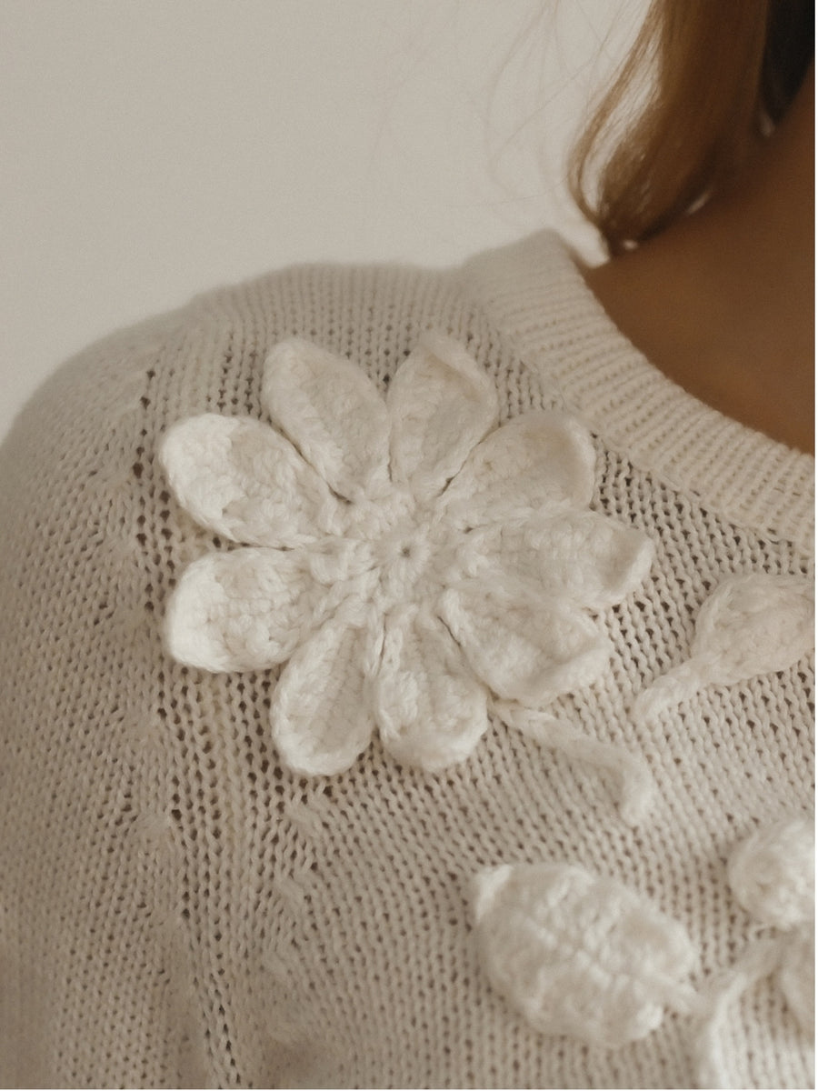 Dress Sensual with knitted flowers