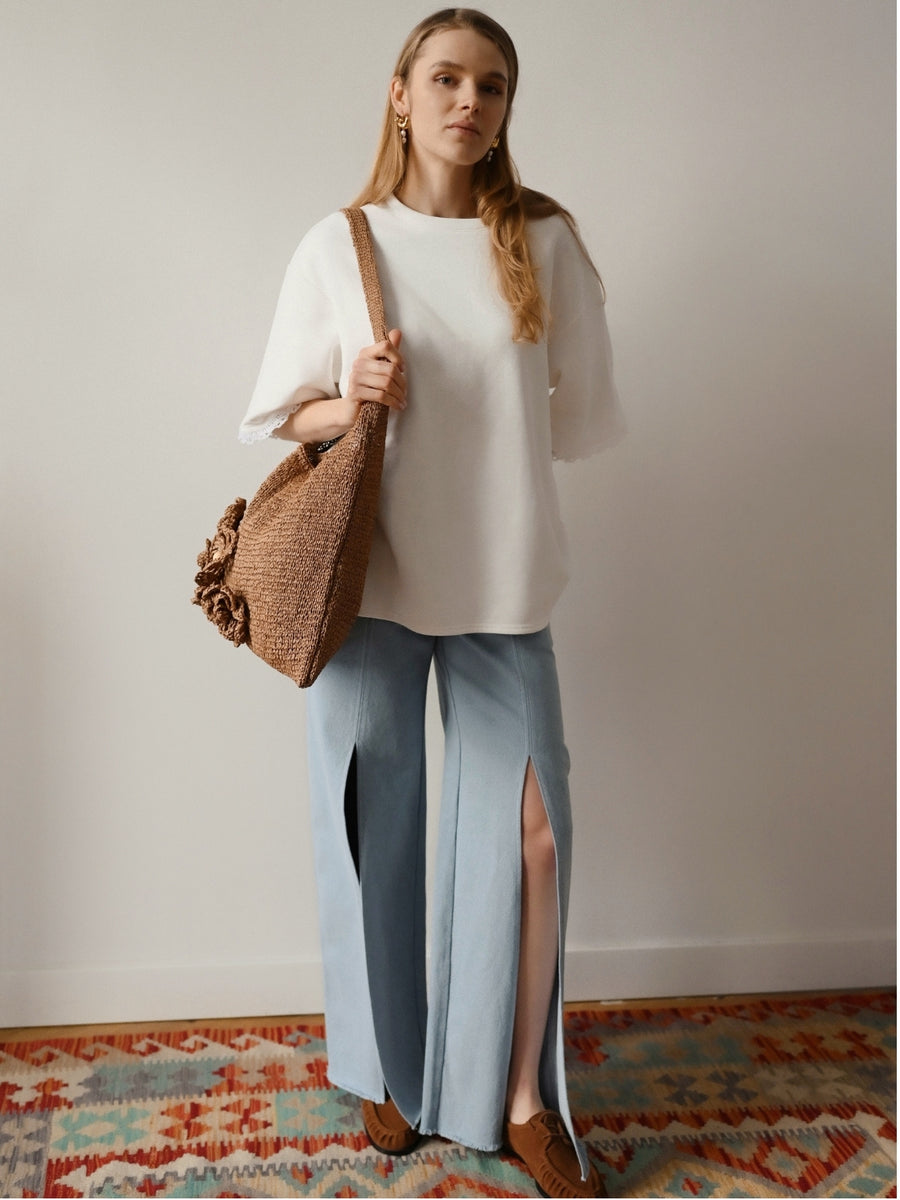 Raffia Tote with Knitted Flowers